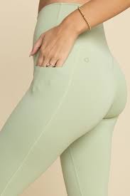 Crisscross Hourglass Leggings with Pockets-Pistachio