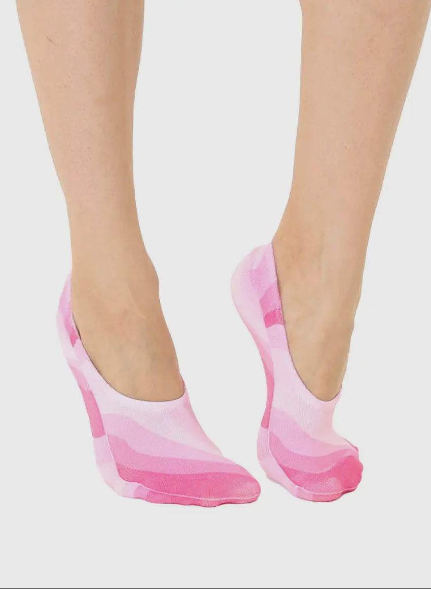 Pink wave no show sock