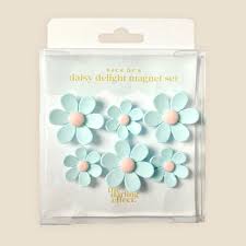 Daisy Delight Magnet Set