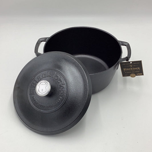 LODGE Cast Iron Dutch Oven